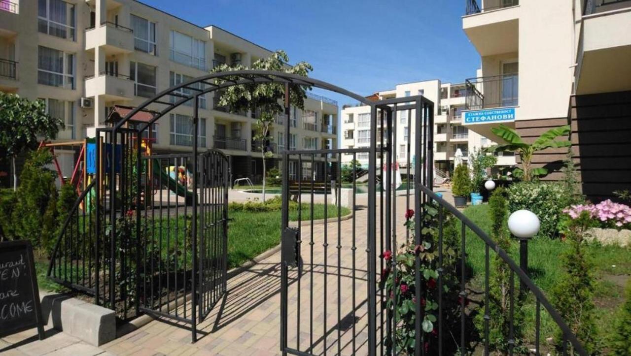Menada Casa Del Sol Apartments Sunny Beach Exterior photo