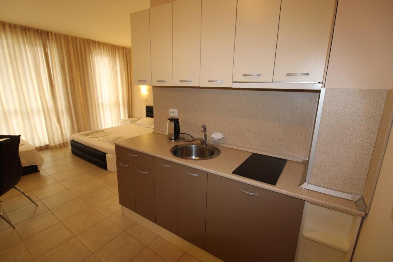 Menada Casa Del Sol Apartments Sunny Beach Exterior photo