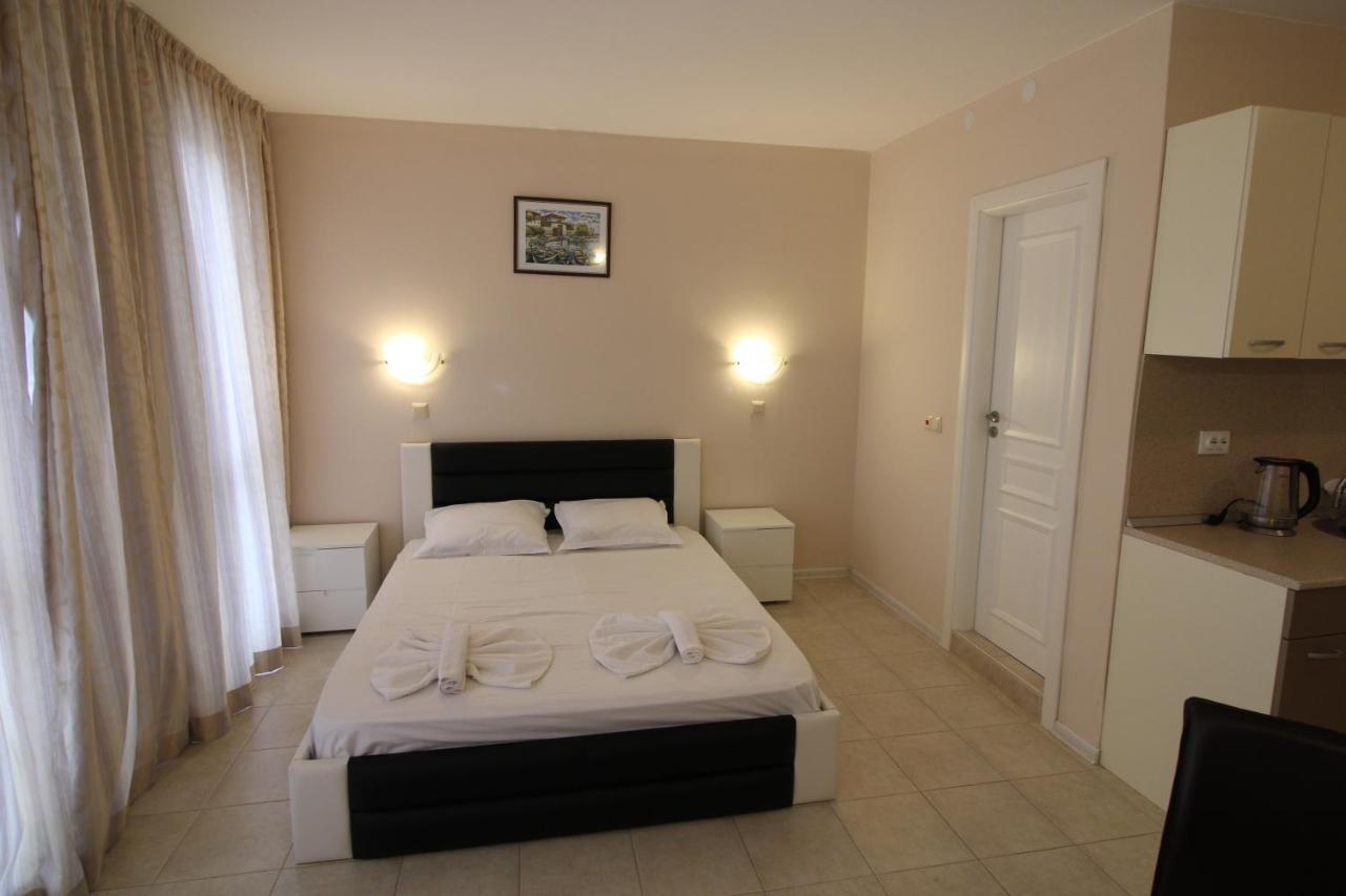 Menada Casa Del Sol Apartments Sunny Beach Exterior photo